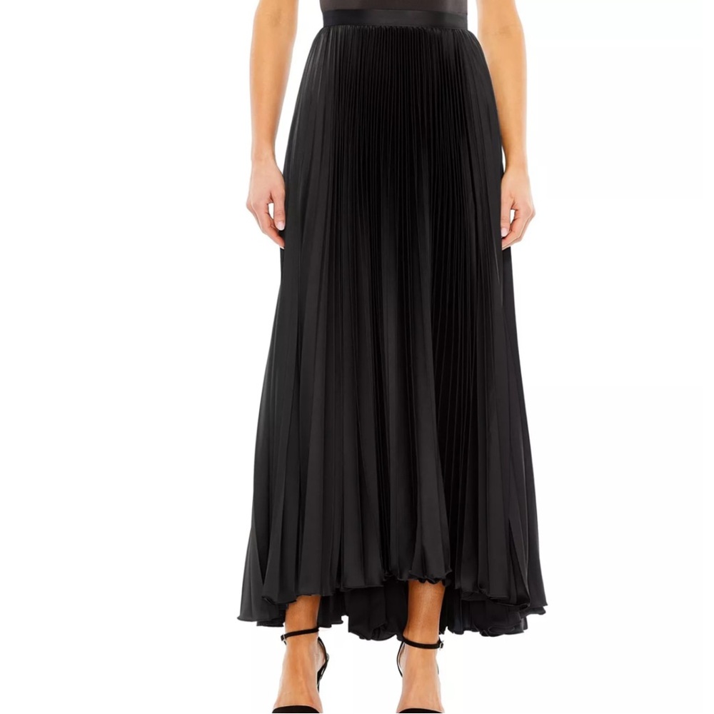 NWT Anthropologie Mac Duggal Pleated Satin Skirt Black Size Large